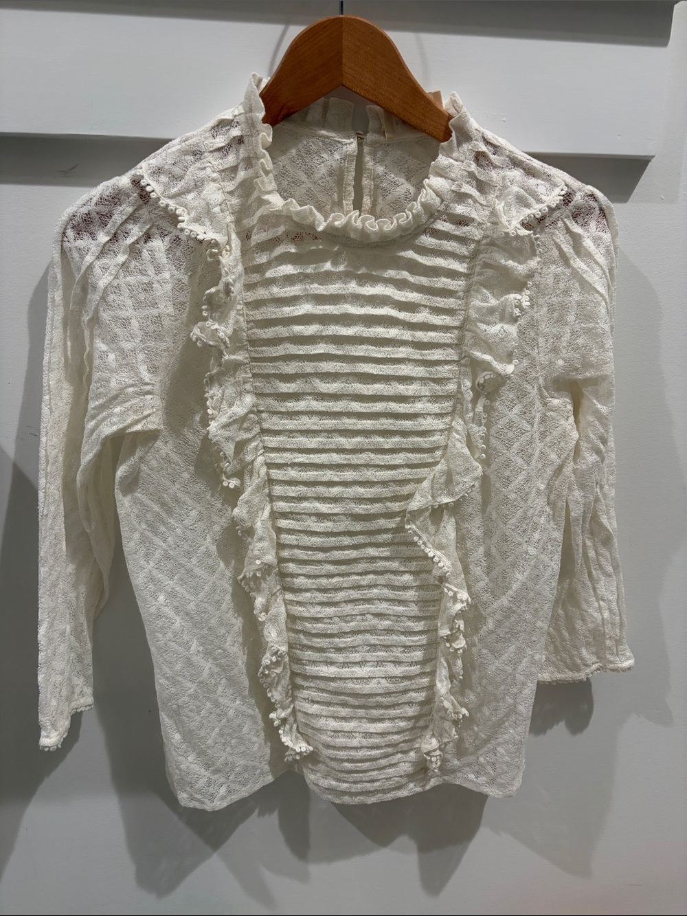 Sezane Ivory Lace Ruffle Front Mock Neck 3/4 Sleeve Blouse 36 Romantic Top